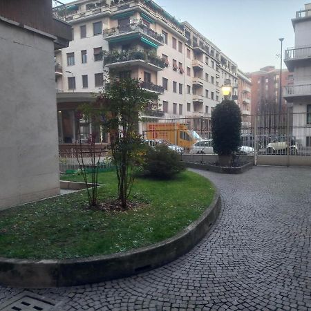 Bilocale 7 Piano Balcone Vista Skyline Apartment Milan Bagian luar foto