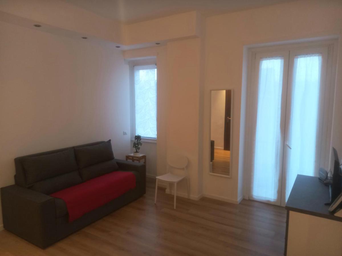 Bilocale 7 Piano Balcone Vista Skyline Apartment Milan Bagian luar foto